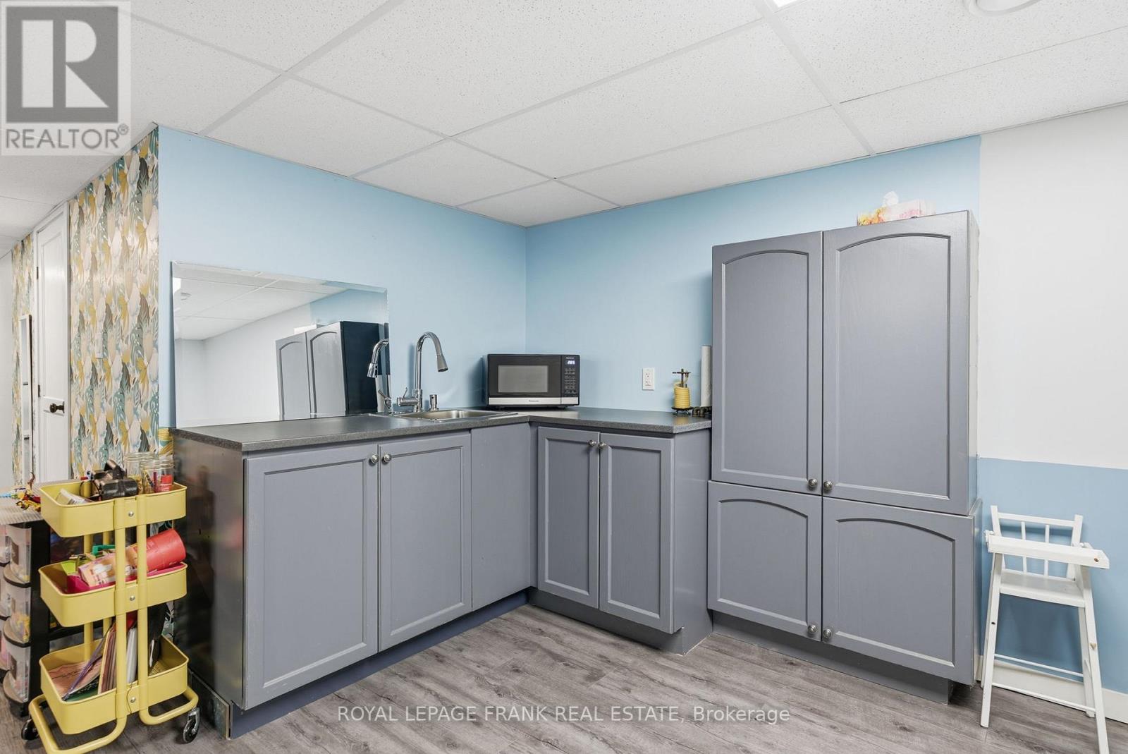 18 Deacon Crescent, Kawartha Lakes (Lindsay), Ontario  K9V 0L4 - Photo 30 - X12558984