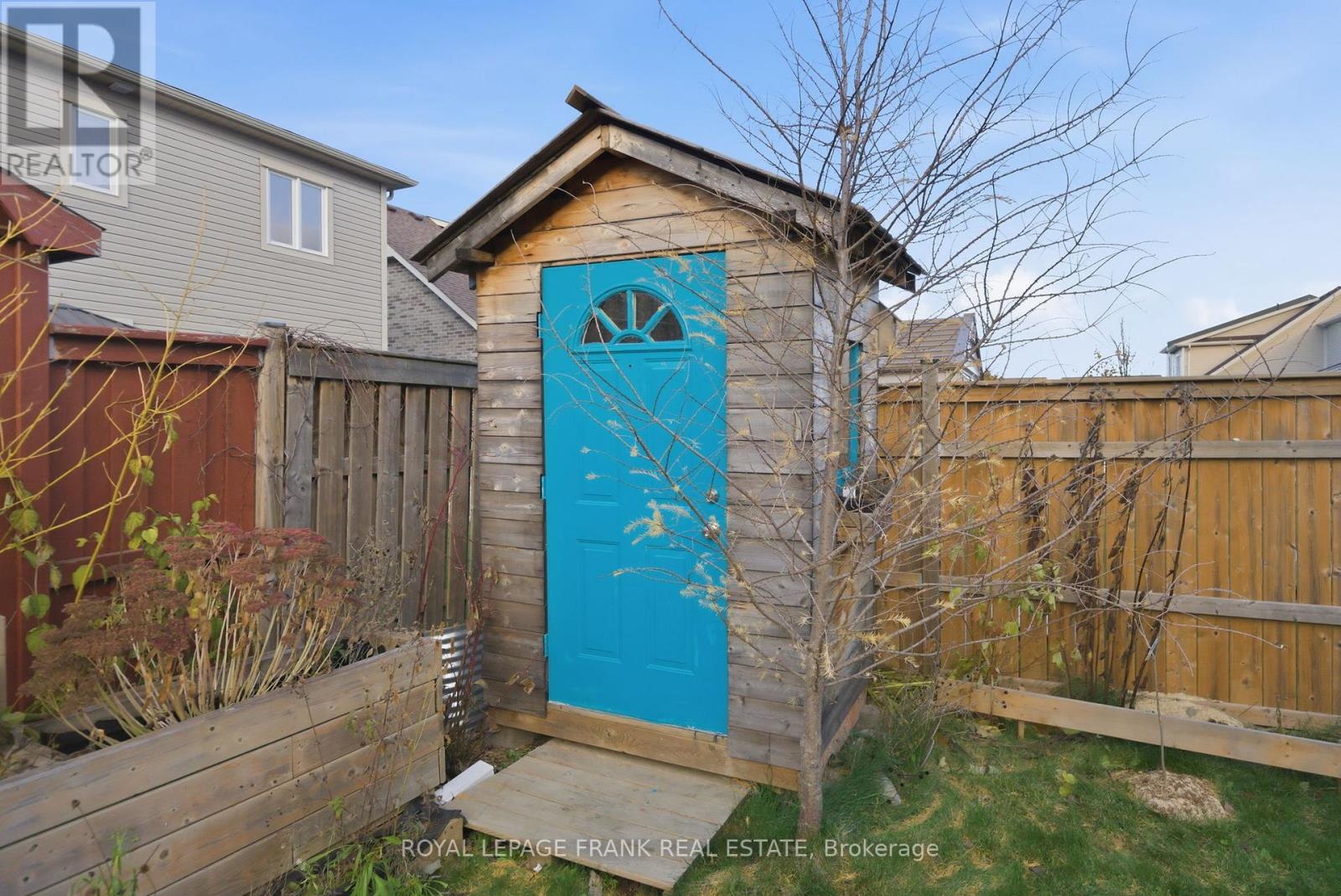 18 Deacon Crescent, Kawartha Lakes (Lindsay), Ontario  K9V 0L4 - Photo 39 - X12558984