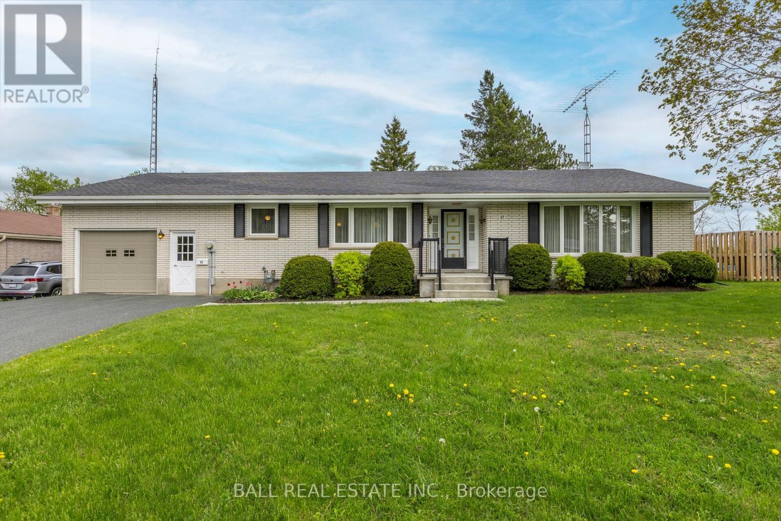 37 County Rd 40 N, Asphodel-Norwood (Norwood), Ontario  K0L 2V0 - Photo 1 - X12559494