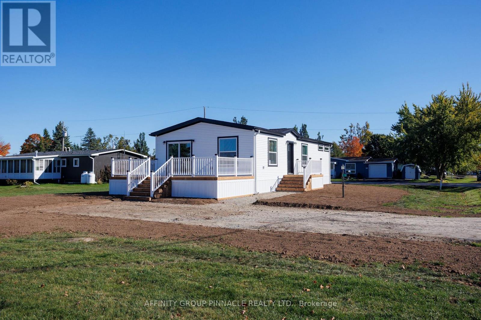 1 Vista Drive, Kawartha Lakes (Lindsay), Ontario  K9V 0H7 - Photo 45 - X12559798