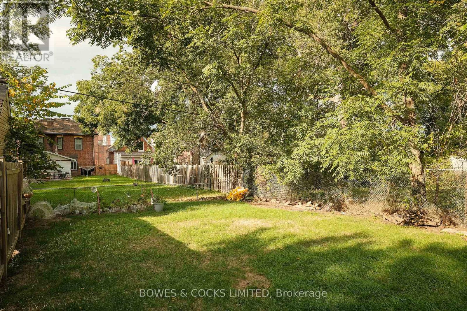 530 Chamberlain Street, Peterborough (Town Ward 3), Ontario  K9J 4L5 - Photo 28 - X12559840