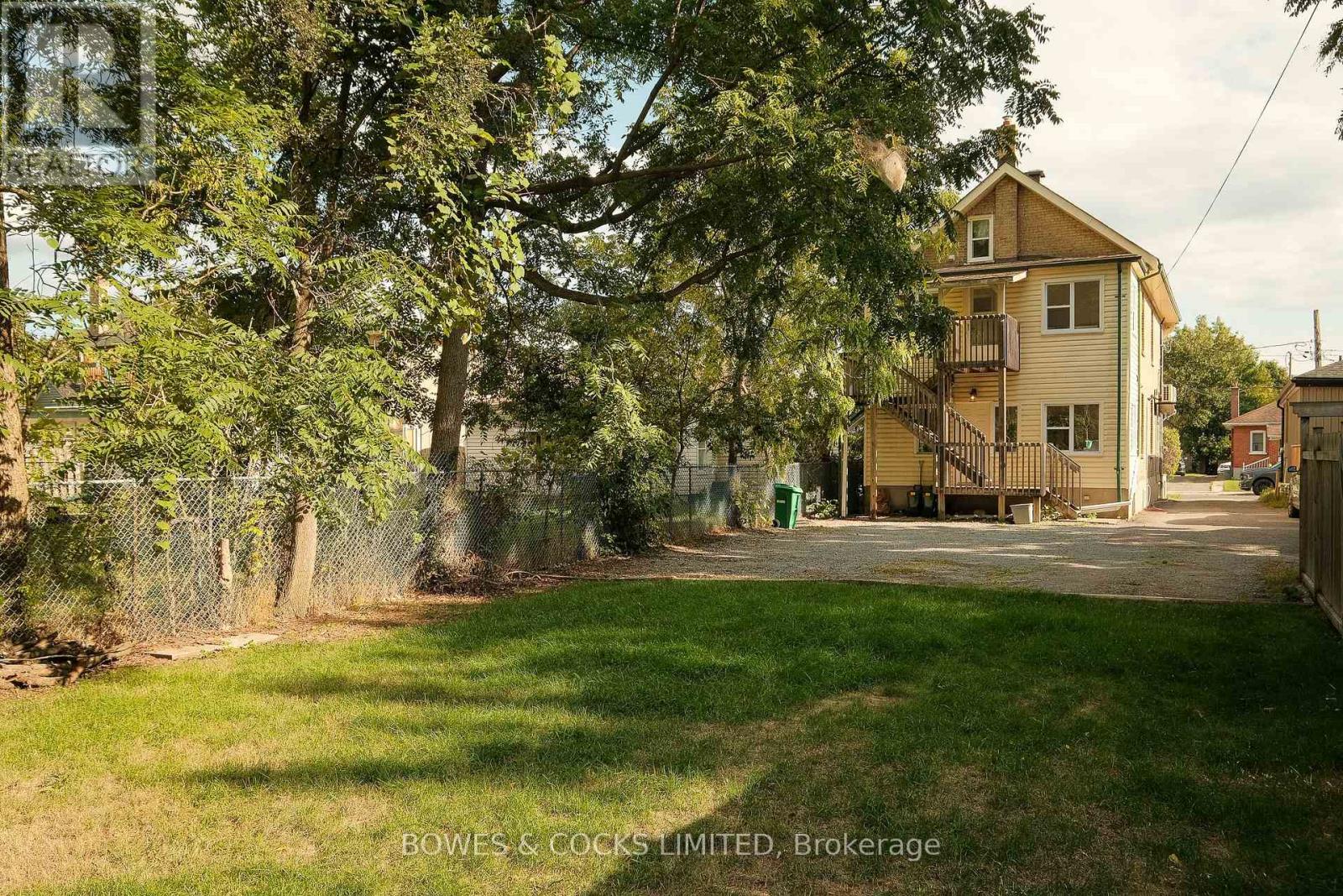 530 Chamberlain Street, Peterborough (Town Ward 3), Ontario  K9J 4L5 - Photo 29 - X12559840