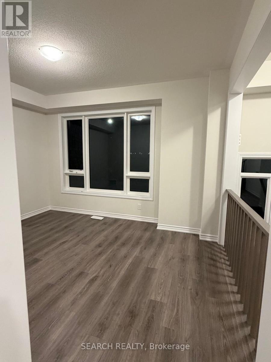 293 Lindsay Street N, Kawartha Lakes (Lindsay), Ontario  K9V 0T4 - Photo 3 - X12560030