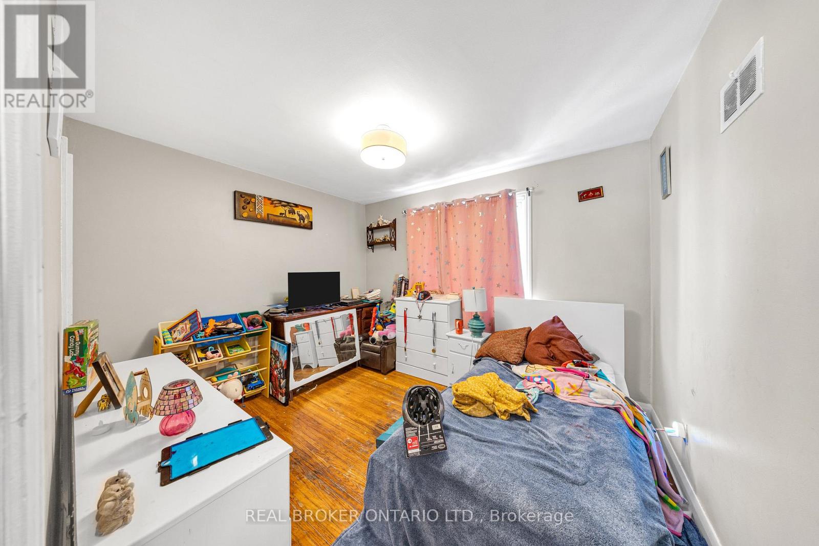 710 Cameron Street, Peterborough Central (North), Ontario  K9J 3Z8 - Photo 19 - X12561298