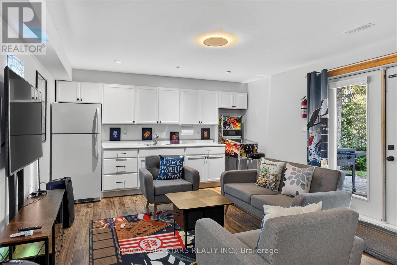 38 Pheasant Street, Kawartha Lakes (Emily), Ontario  K0L 2W0 - Photo 32 - X12561902