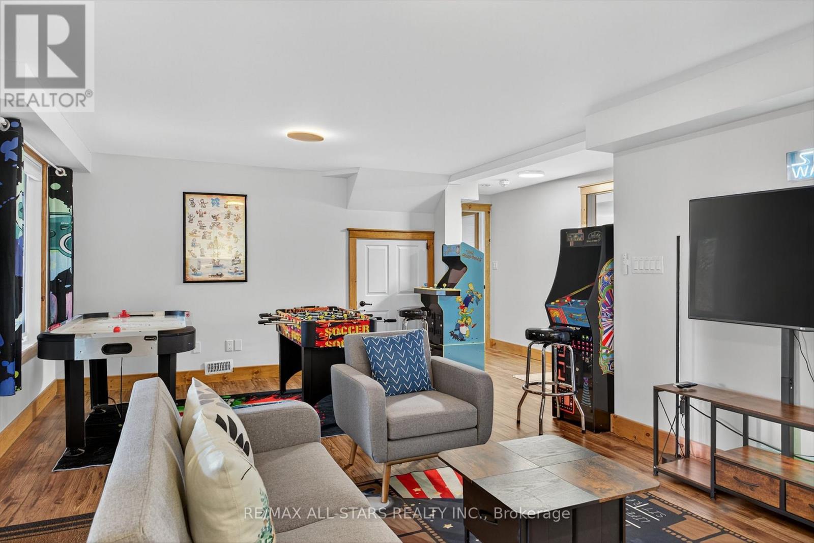 38 Pheasant Street, Kawartha Lakes (Emily), Ontario  K0L 2W0 - Photo 34 - X12561902