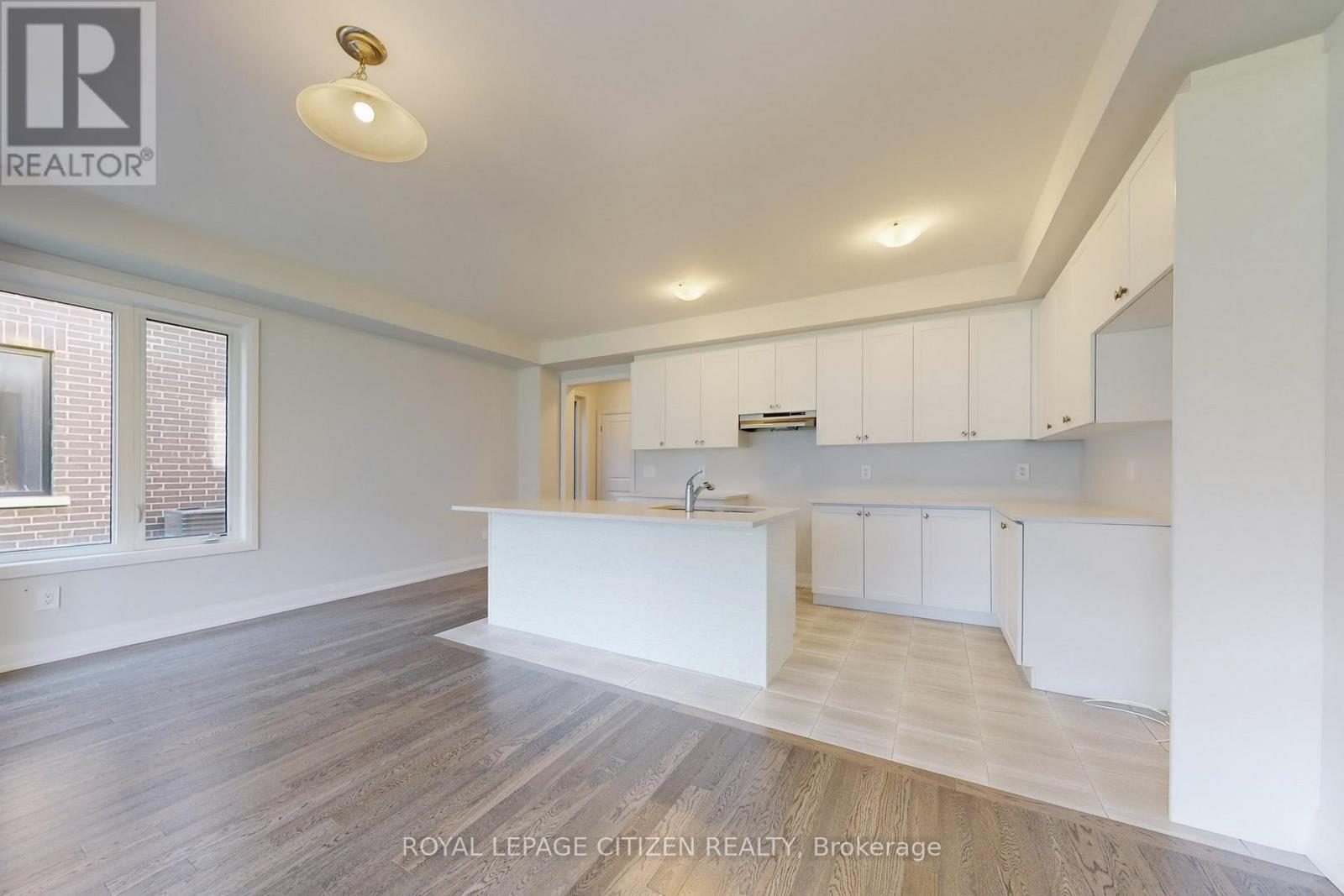 36 Corley Street, Kawartha Lakes (Lindsay), Ontario  K9V 6K2 - Photo 13 - X12561776