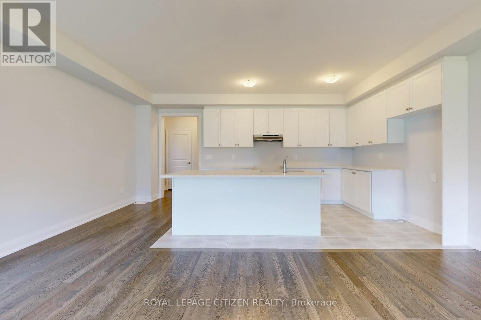 36 Corley Street, Kawartha Lakes (Lindsay), Ontario  K9V 6K2 - Photo 14 - X12561776