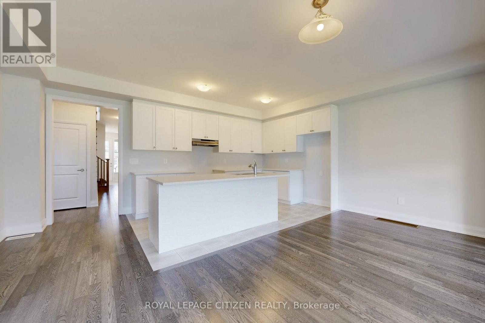 36 Corley Street, Kawartha Lakes (Lindsay), Ontario  K9V 6K2 - Photo 15 - X12561776