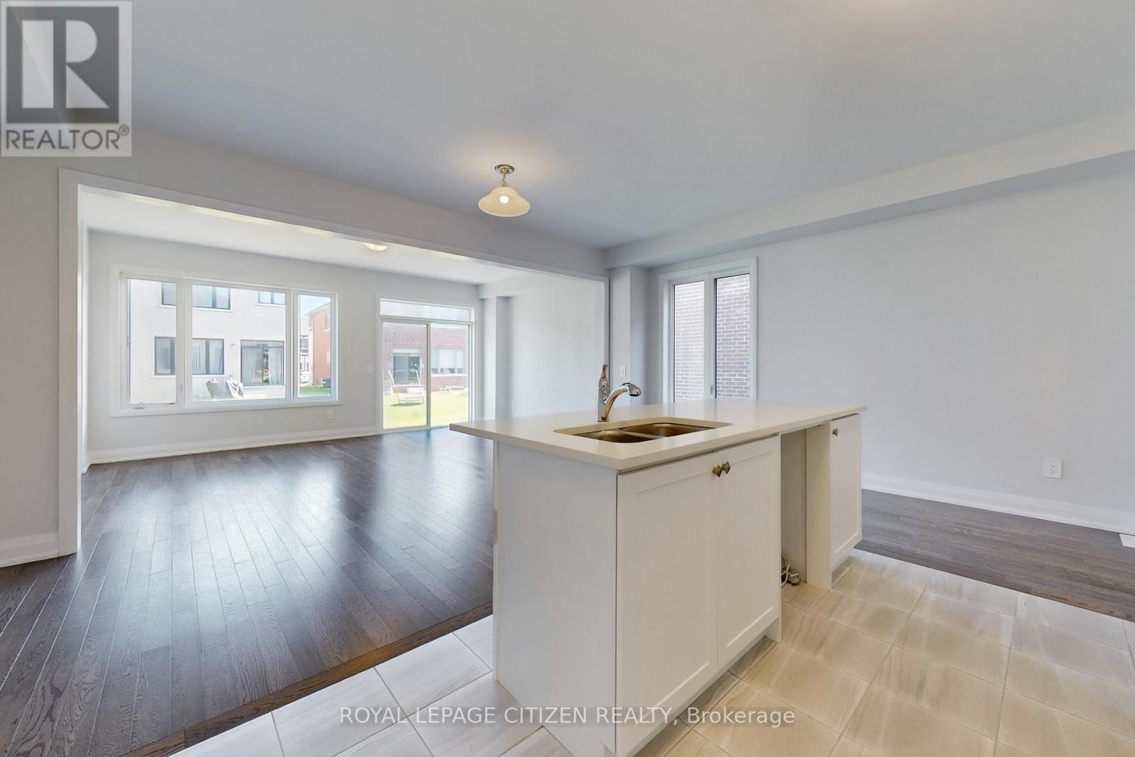 36 Corley Street, Kawartha Lakes (Lindsay), Ontario  K9V 6K2 - Photo 17 - X12561776