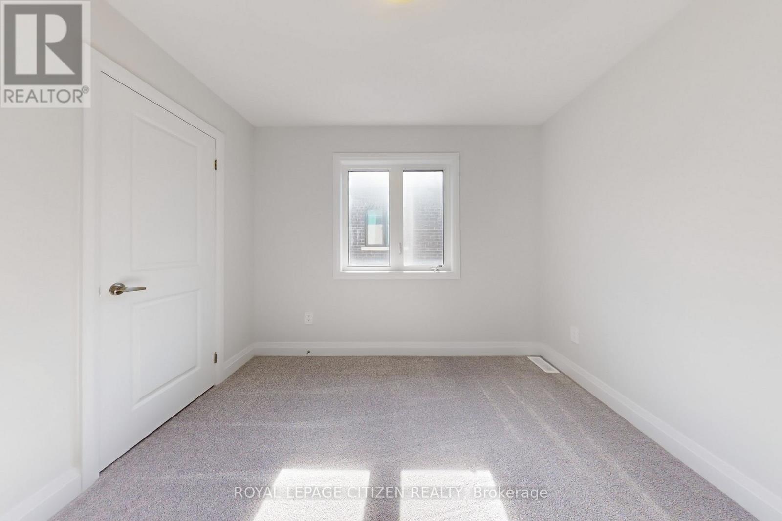 36 Corley Street, Kawartha Lakes (Lindsay), Ontario  K9V 6K2 - Photo 37 - X12561776