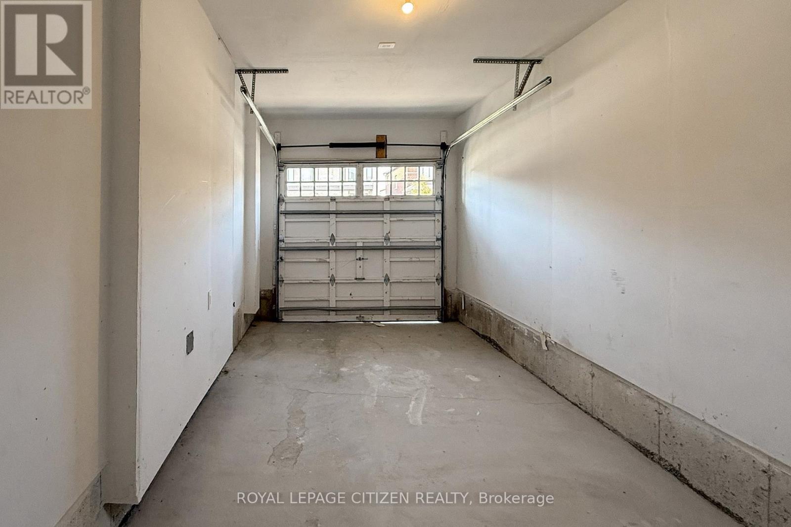 36 Corley Street, Kawartha Lakes (Lindsay), Ontario  K9V 6K2 - Photo 44 - X12561776