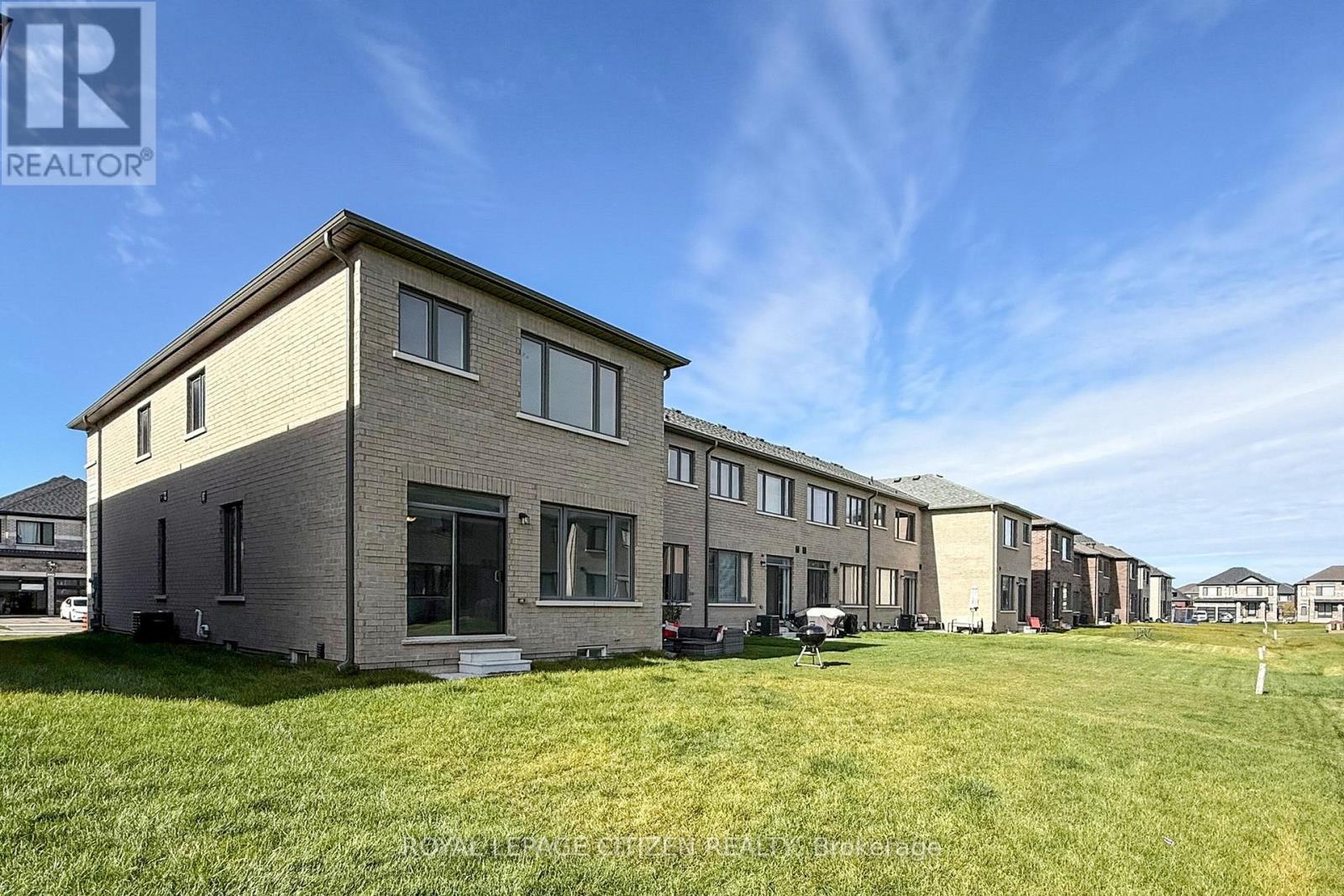 36 Corley Street, Kawartha Lakes (Lindsay), Ontario  K9V 6K2 - Photo 49 - X12561776