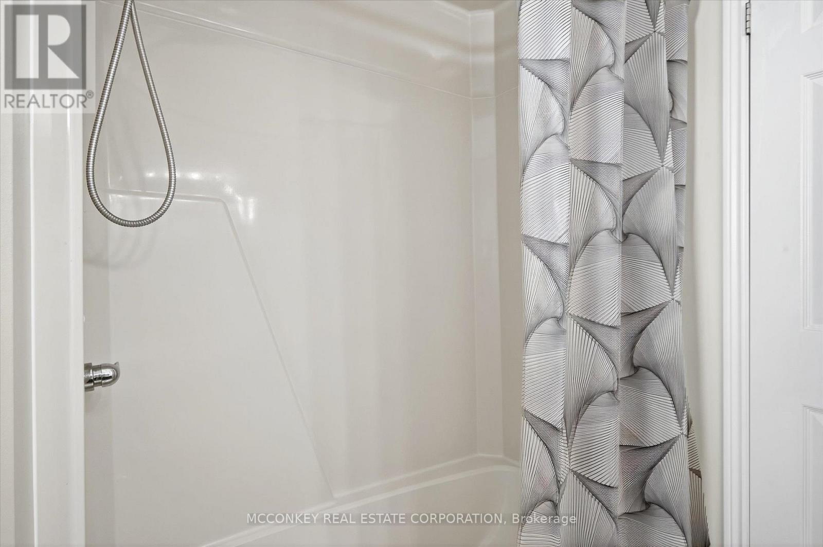 1216 Hilliard Street, Peterborough (Northcrest Ward 5), Ontario  K9H 7H9 - Photo 16 - X12562302