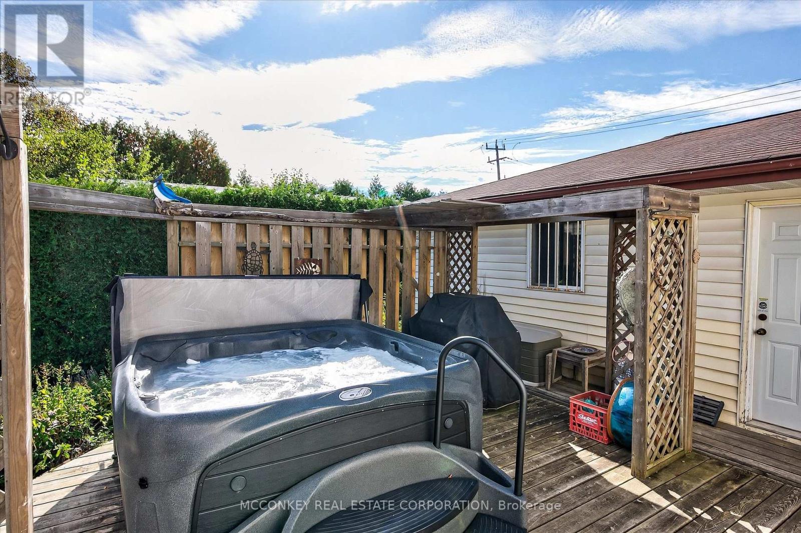 1216 Hilliard Street, Peterborough (Northcrest Ward 5), Ontario  K9H 7H9 - Photo 21 - X12562302