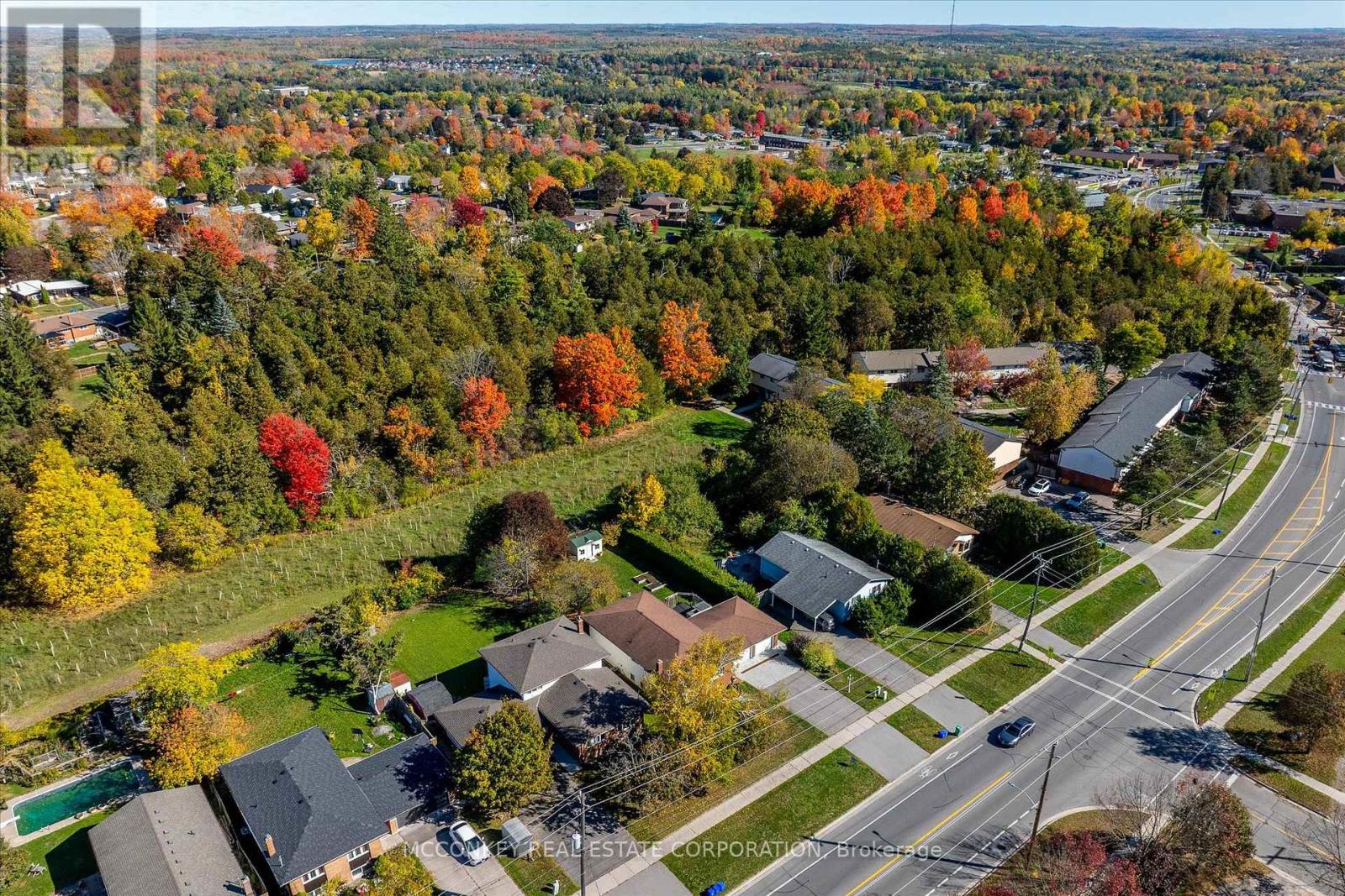 1216 Hilliard Street, Peterborough (Northcrest Ward 5), Ontario  K9H 7H9 - Photo 35 - X12562302