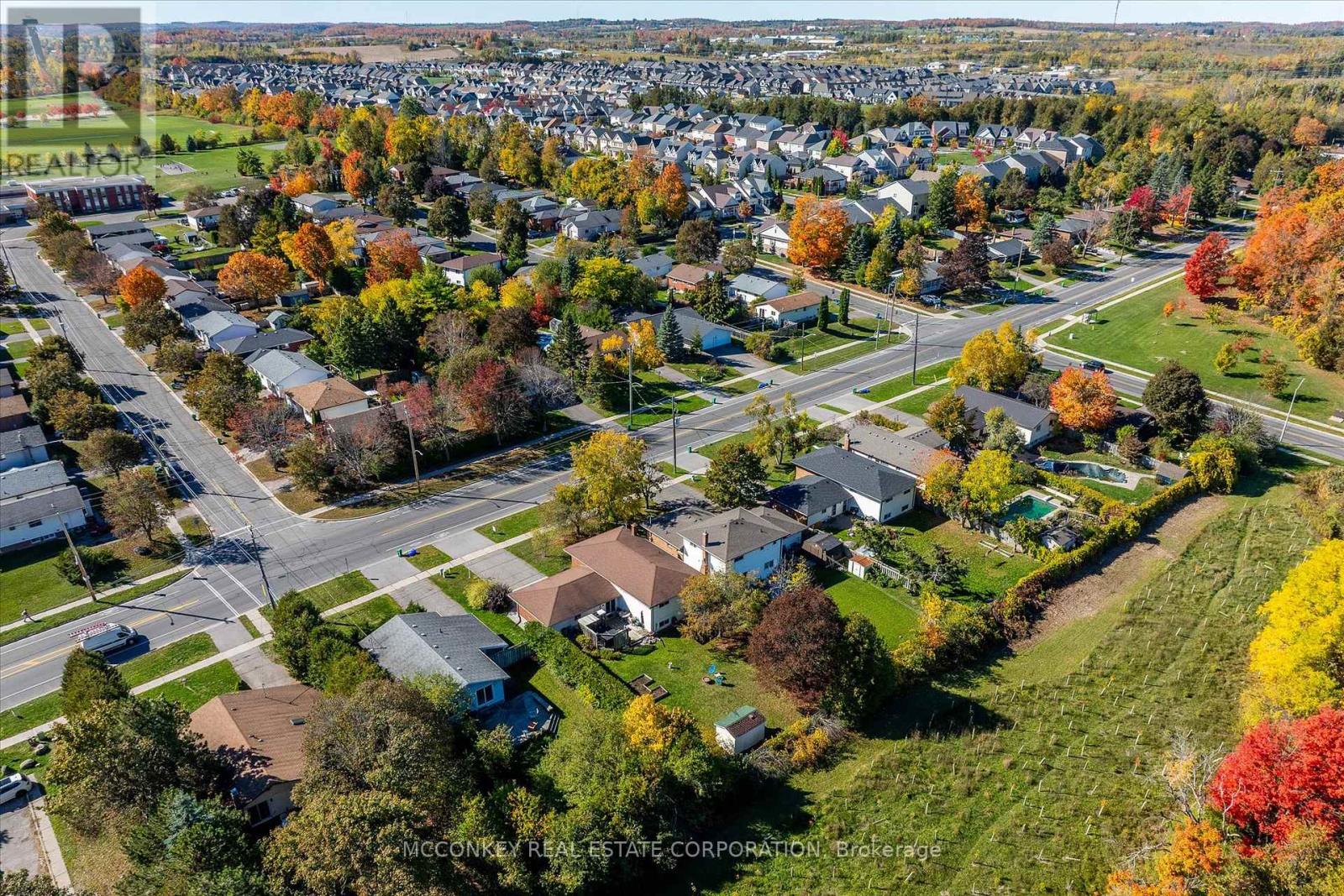 1216 Hilliard Street, Peterborough (Northcrest Ward 5), Ontario  K9H 7H9 - Photo 36 - X12562302