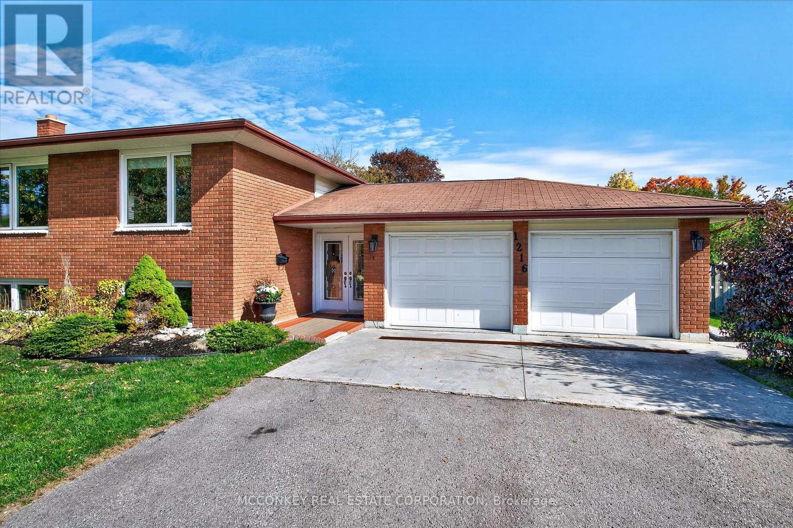 1216 Hilliard Street, Peterborough (Northcrest Ward 5), Ontario  K9H 7H9 - Photo 4 - X12562302