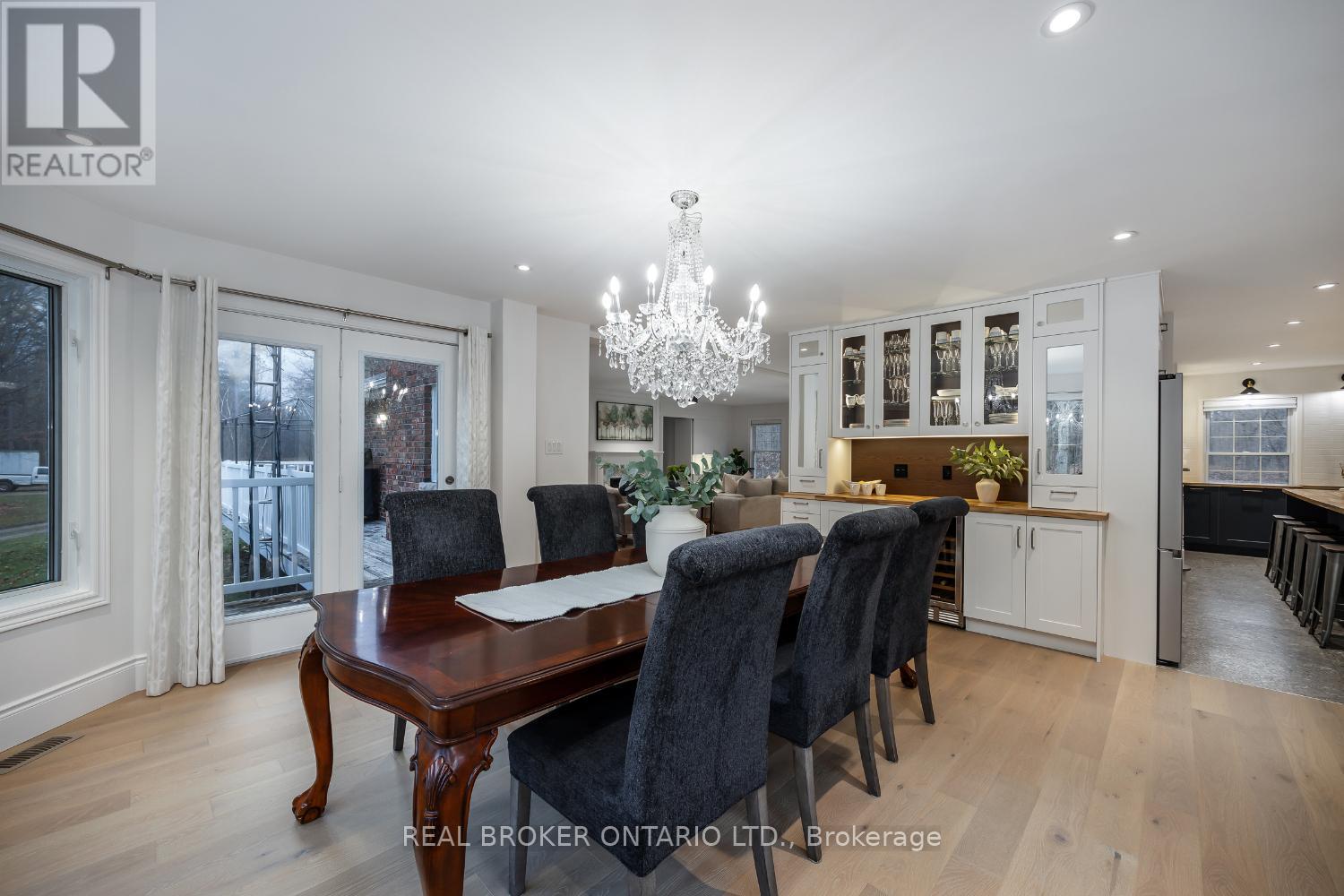 398 Sandy Hook Road, Kawartha Lakes (Manvers), Ontario  L0A 1K0 - Photo 17 - X12563490