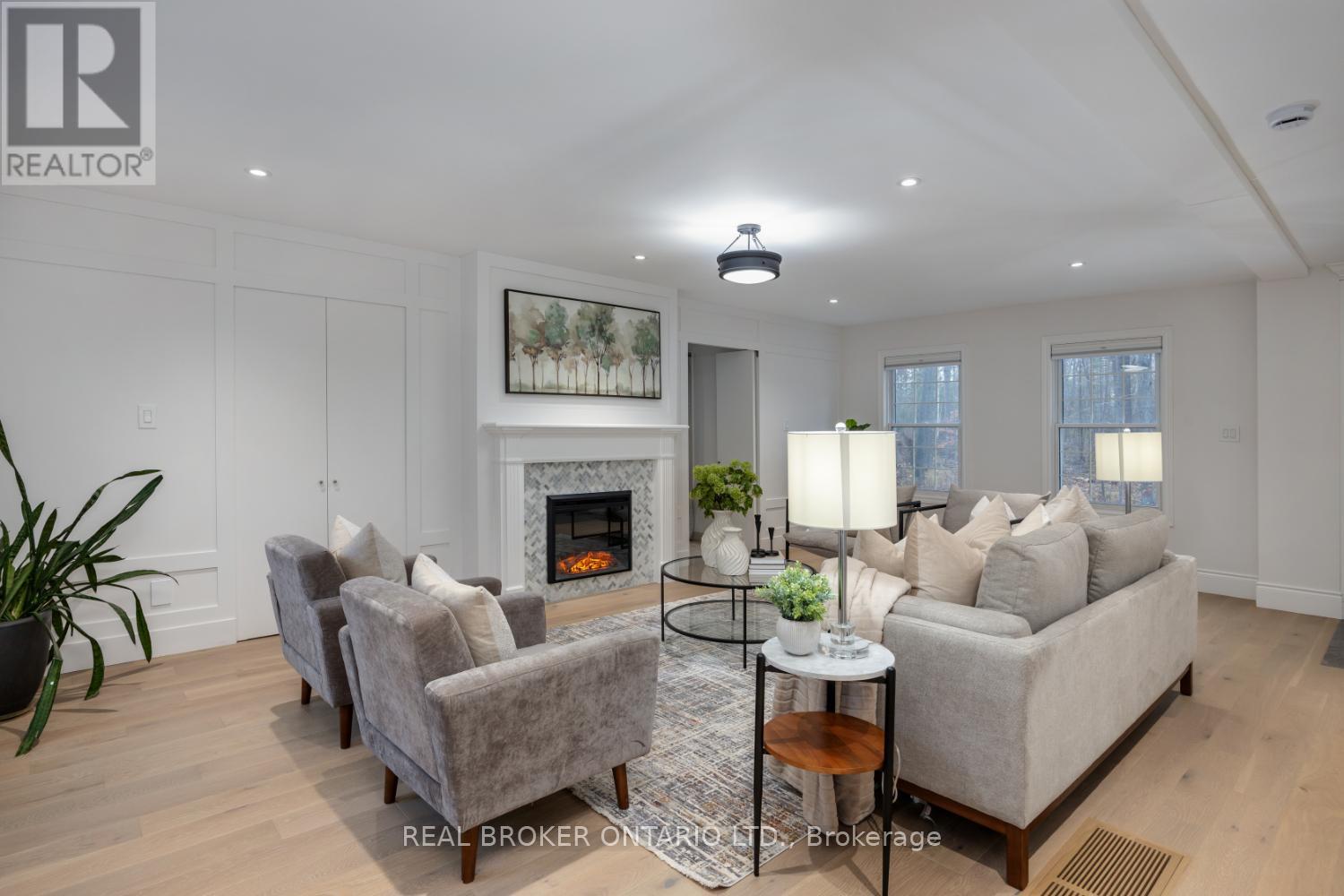 398 Sandy Hook Road, Kawartha Lakes (Manvers), Ontario  L0A 1K0 - Photo 21 - X12563490