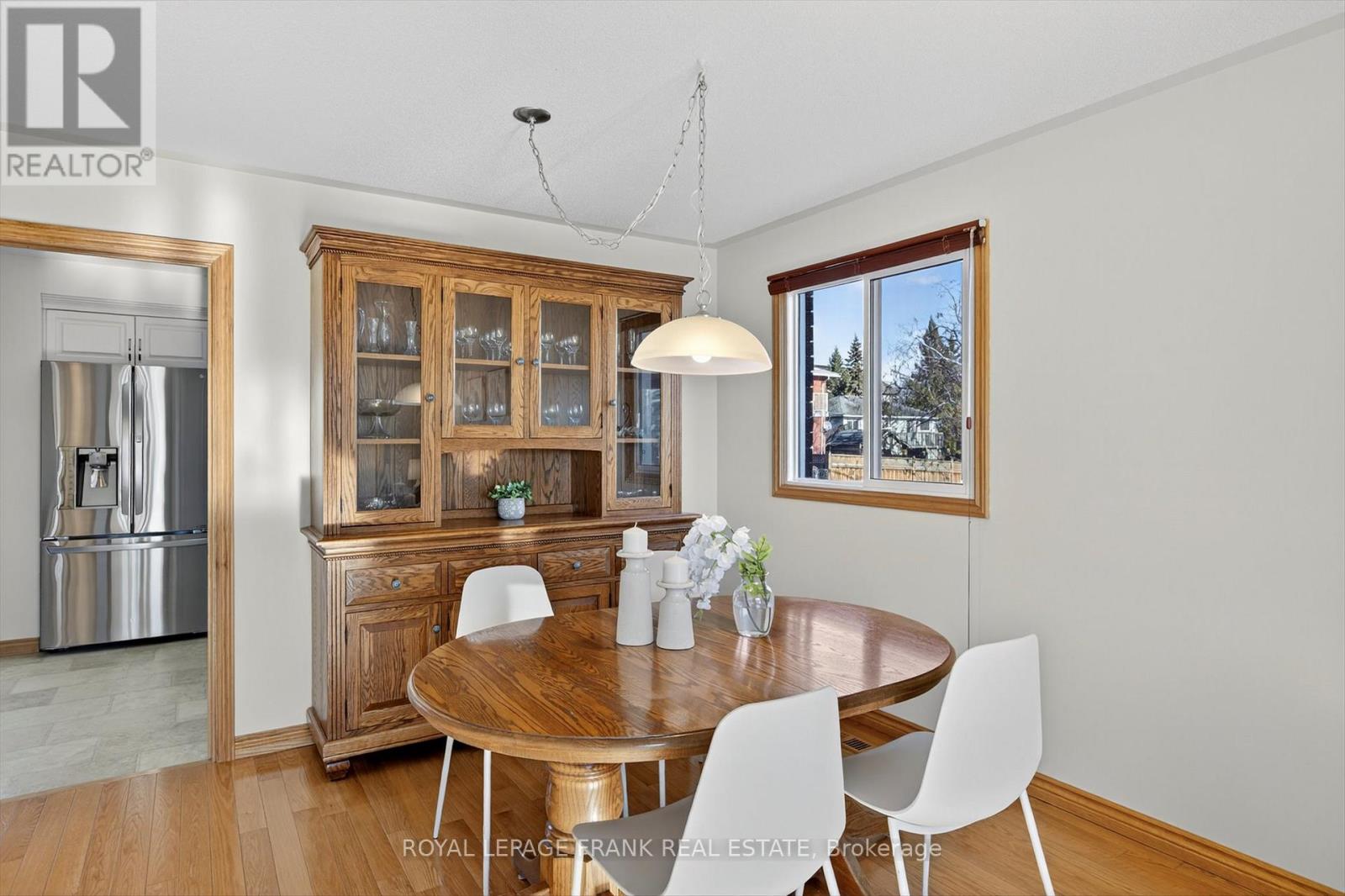 38 Clearview Court, Peterborough (Monaghan Ward 2), Ontario  K9K 2A3 - Photo 10 - X12563512