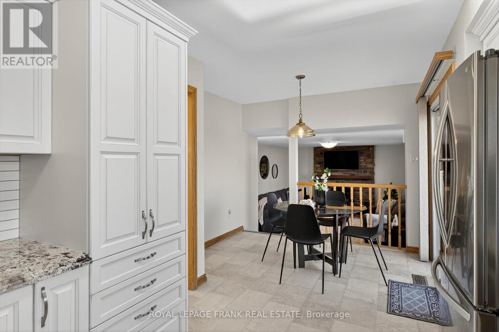 38 Clearview Court, Peterborough (Monaghan Ward 2), Ontario  K9K 2A3 - Photo 15 - X12563512