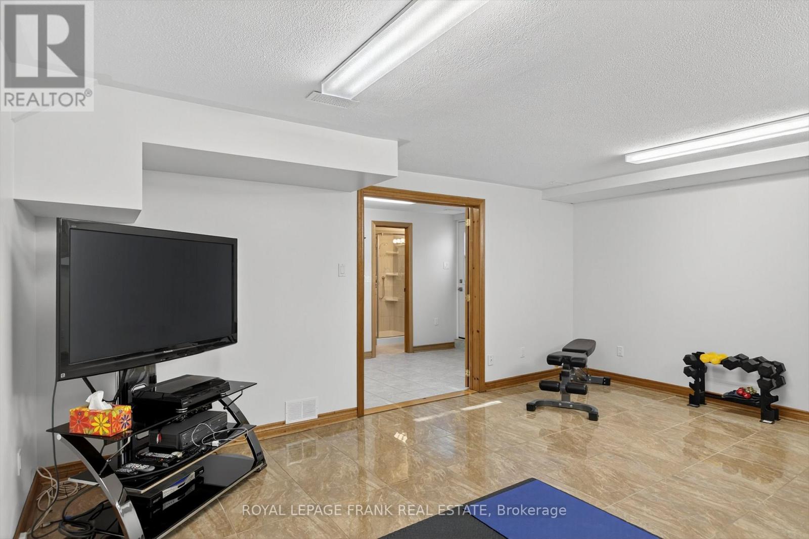 38 Clearview Court, Peterborough (Monaghan Ward 2), Ontario  K9K 2A3 - Photo 31 - X12563512