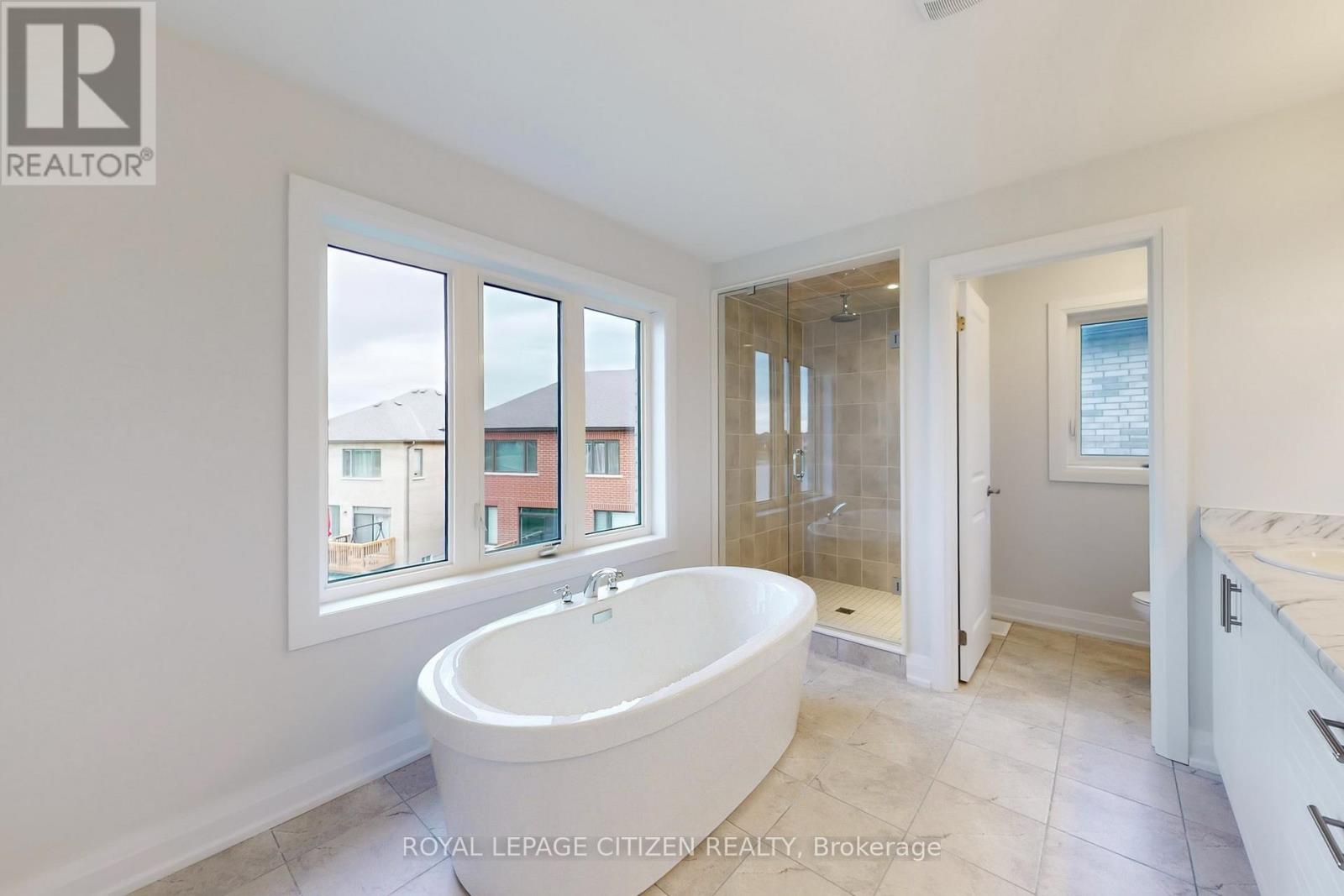 200 St. Joseph Road, Kawartha Lakes (Lindsay), Ontario  K9V 6A9 - Photo 31 - X12564012