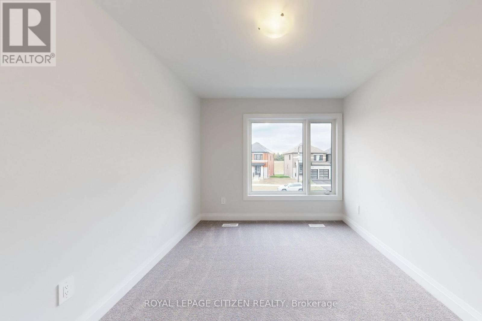 200 St. Joseph Road, Kawartha Lakes (Lindsay), Ontario  K9V 6A9 - Photo 38 - X12564012