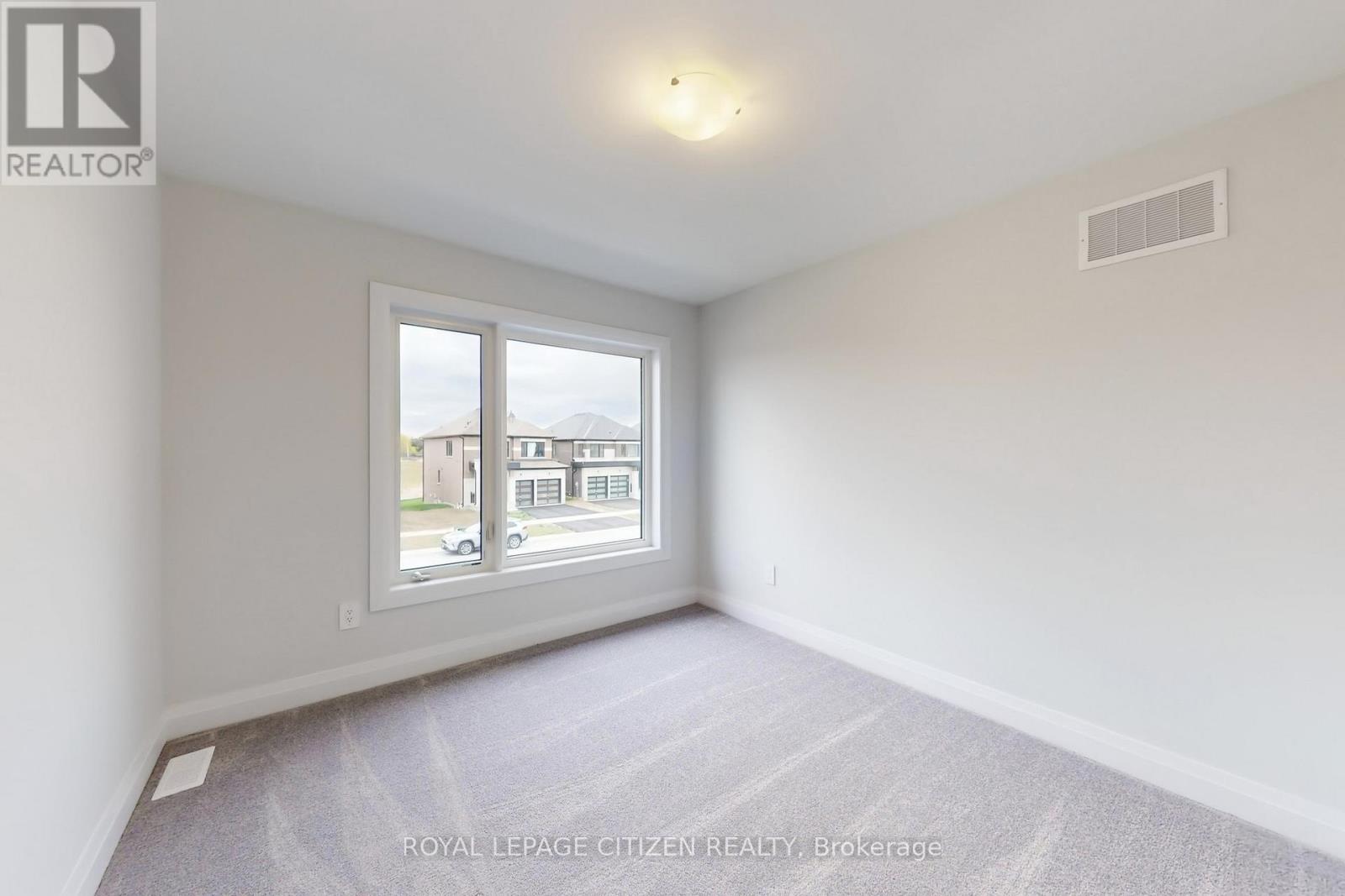 200 St. Joseph Road, Kawartha Lakes (Lindsay), Ontario  K9V 6A9 - Photo 42 - X12564012