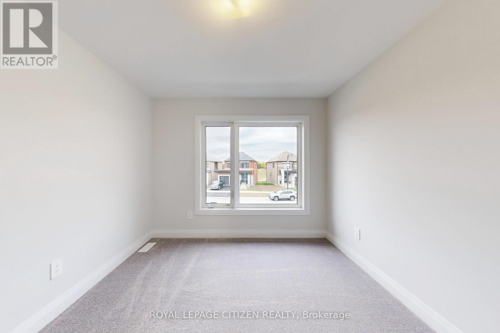 200 St. Joseph Road, Kawartha Lakes (Lindsay), Ontario  K9V 6A9 - Photo 43 - X12564012