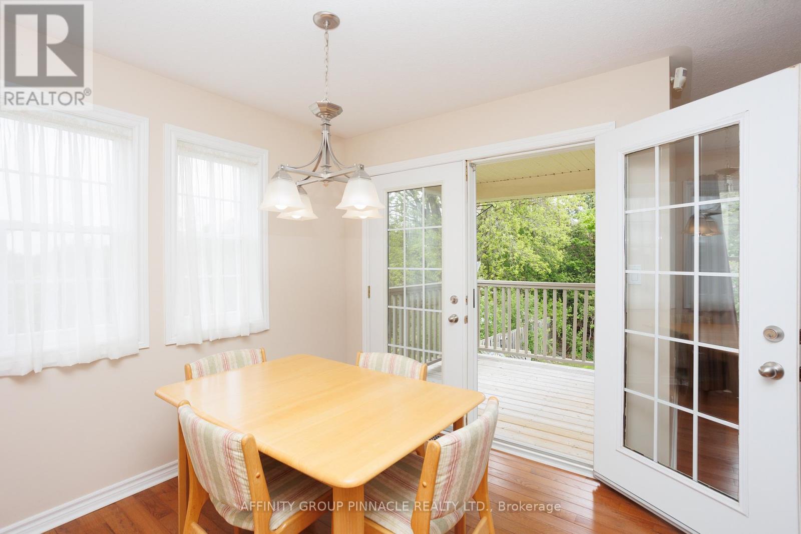 10 Champlain Boulevard, Kawartha Lakes (Lindsay), Ontario  K9V 0H9 - Photo 10 - X12564246