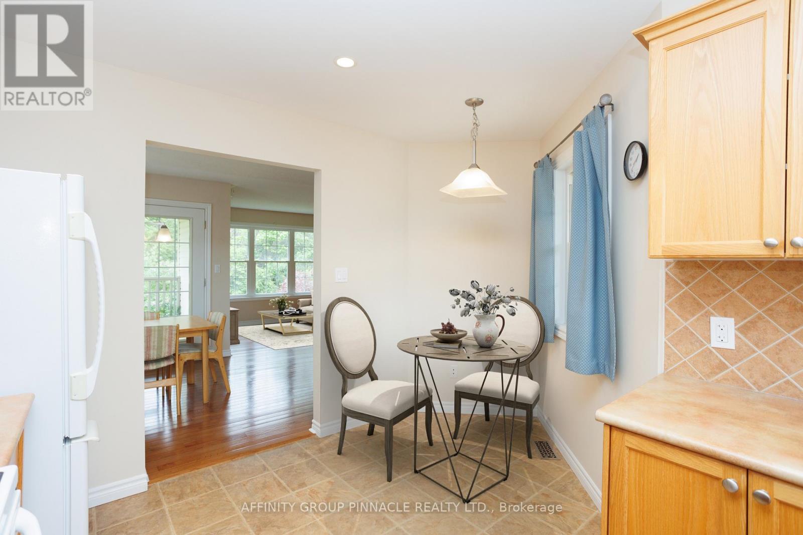 10 Champlain Boulevard, Kawartha Lakes (Lindsay), Ontario  K9V 0H9 - Photo 16 - X12564246