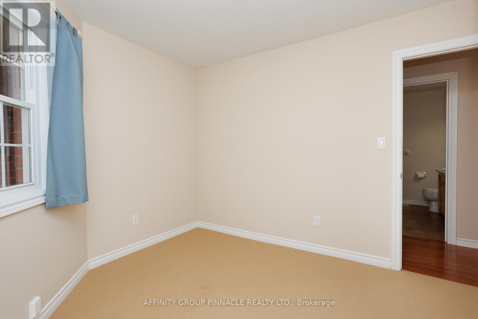 10 Champlain Boulevard, Kawartha Lakes (Lindsay), Ontario  K9V 0H9 - Photo 25 - X12564246