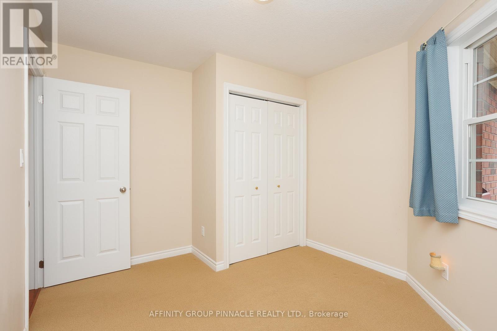 10 Champlain Boulevard, Kawartha Lakes (Lindsay), Ontario  K9V 0H9 - Photo 27 - X12564246