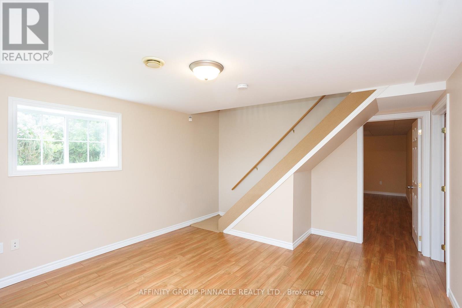 10 Champlain Boulevard, Kawartha Lakes (Lindsay), Ontario  K9V 0H9 - Photo 28 - X12564246