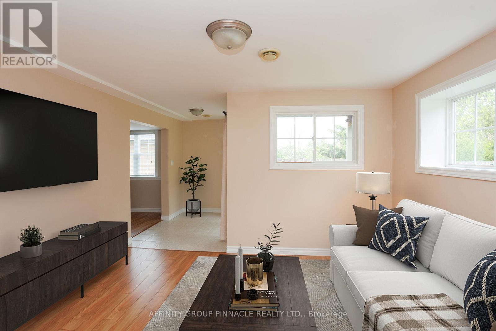 10 Champlain Boulevard, Kawartha Lakes (Lindsay), Ontario  K9V 0H9 - Photo 31 - X12564246