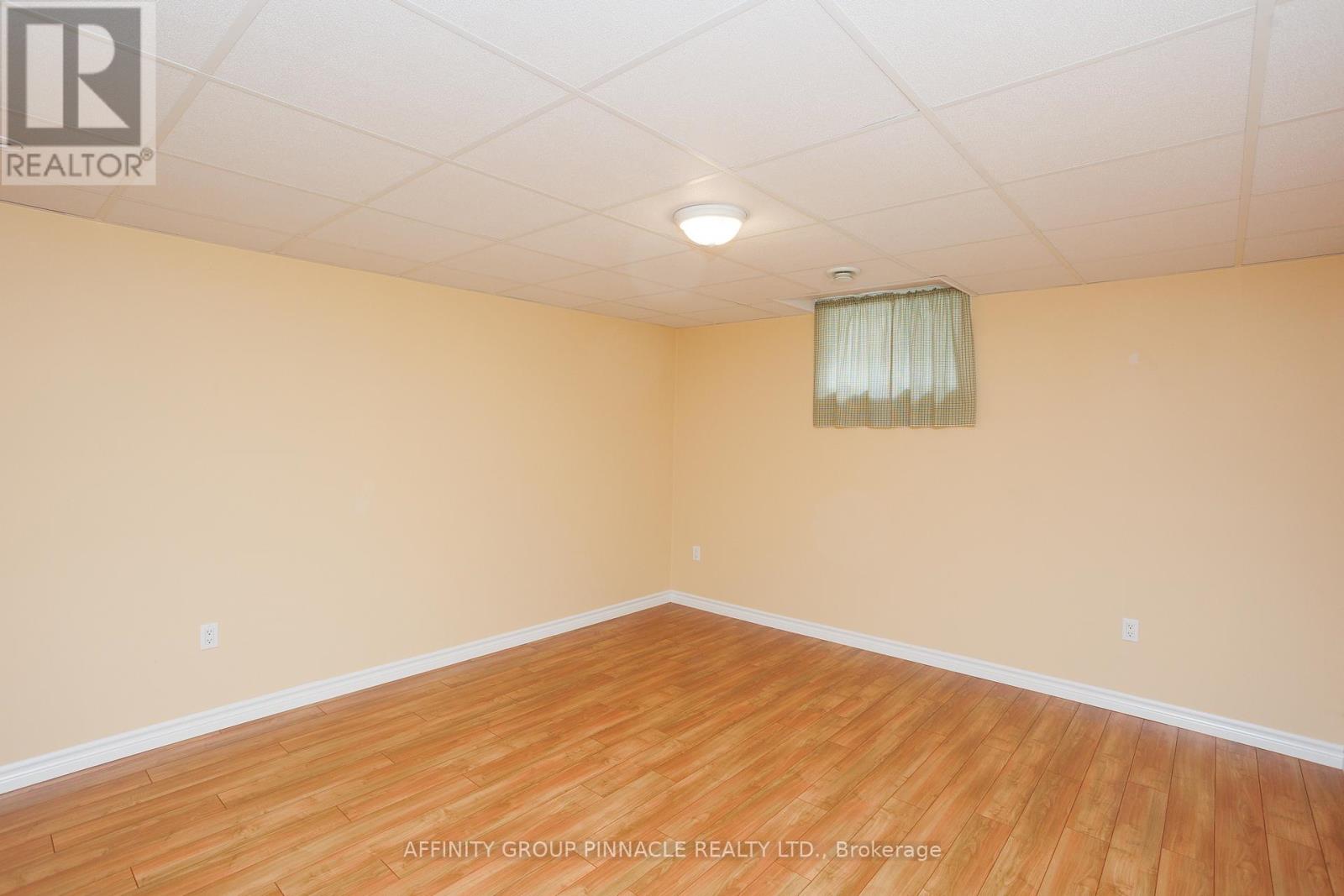 10 Champlain Boulevard, Kawartha Lakes (Lindsay), Ontario  K9V 0H9 - Photo 36 - X12564246