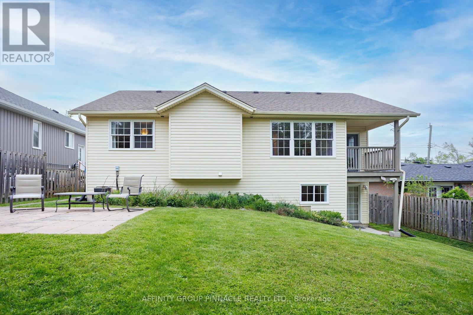 10 Champlain Boulevard, Kawartha Lakes (Lindsay), Ontario  K9V 0H9 - Photo 40 - X12564246