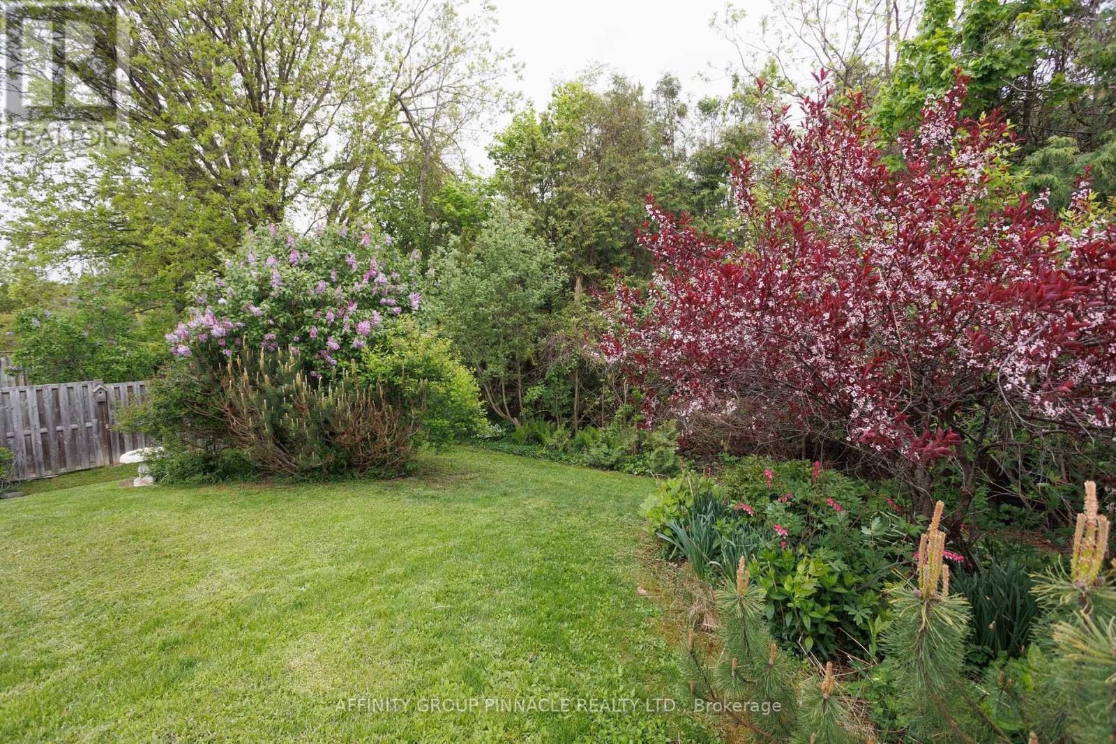 10 Champlain Boulevard, Kawartha Lakes (Lindsay), Ontario  K9V 0H9 - Photo 47 - X12564246