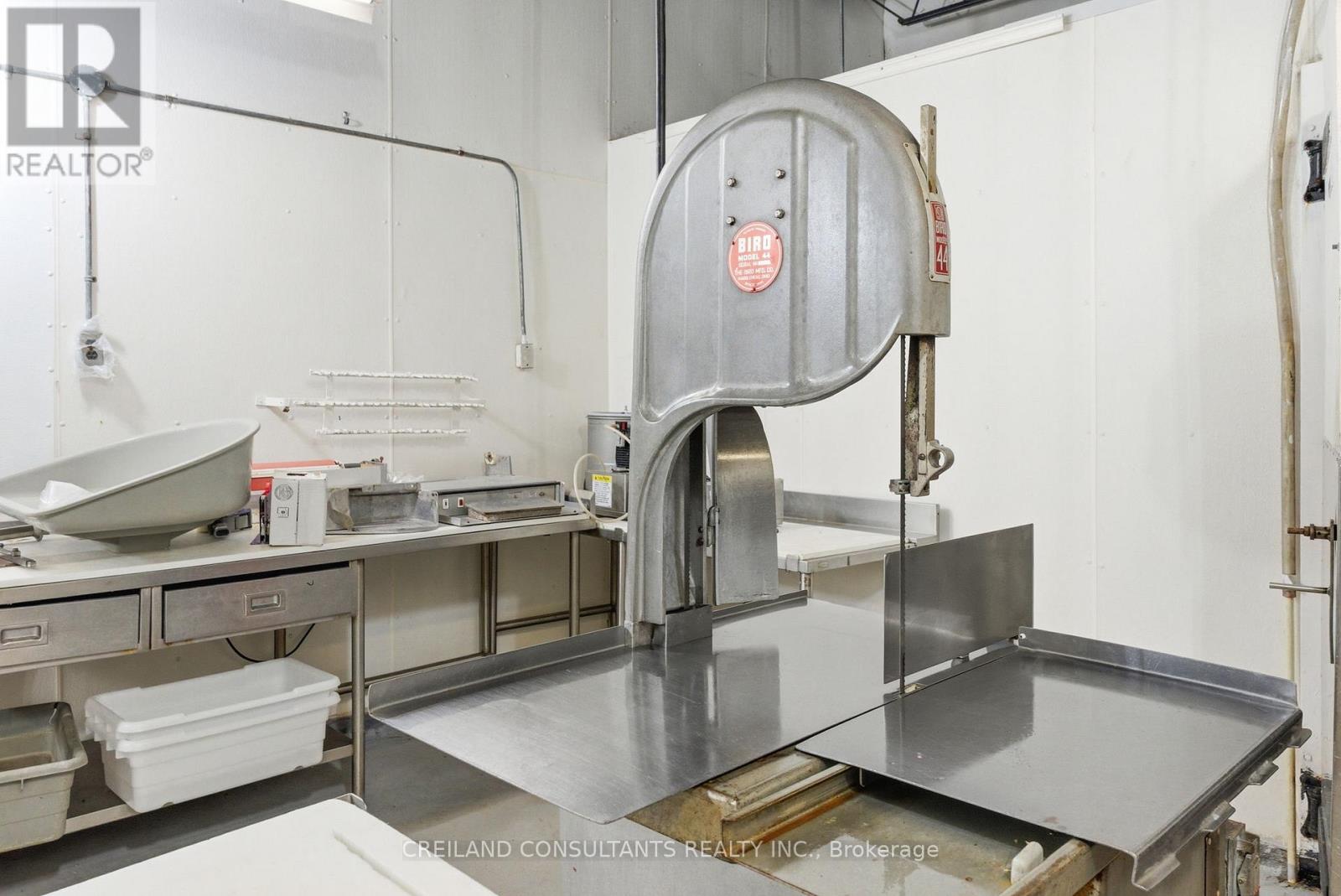 2133 Little Britain Road, Kawartha Lakes (Ops), Ontario  K9V 4R2 - Photo 36 - X12564026