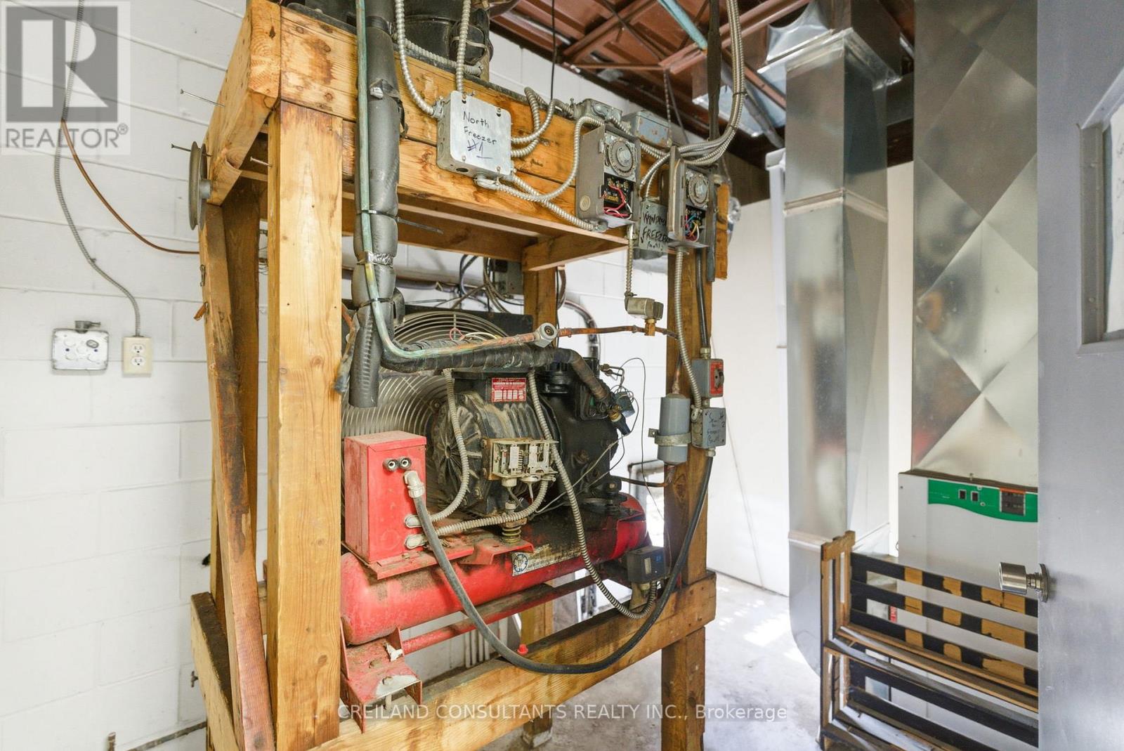 2133 Little Britain Road, Kawartha Lakes (Ops), Ontario  K9V 4R2 - Photo 25 - X12564040