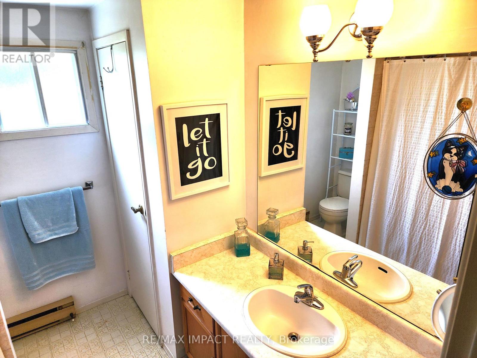 4 Champlain Court, Clarington (Newcastle), Ontario  L1B 1A5 - Photo 19 - E12564514