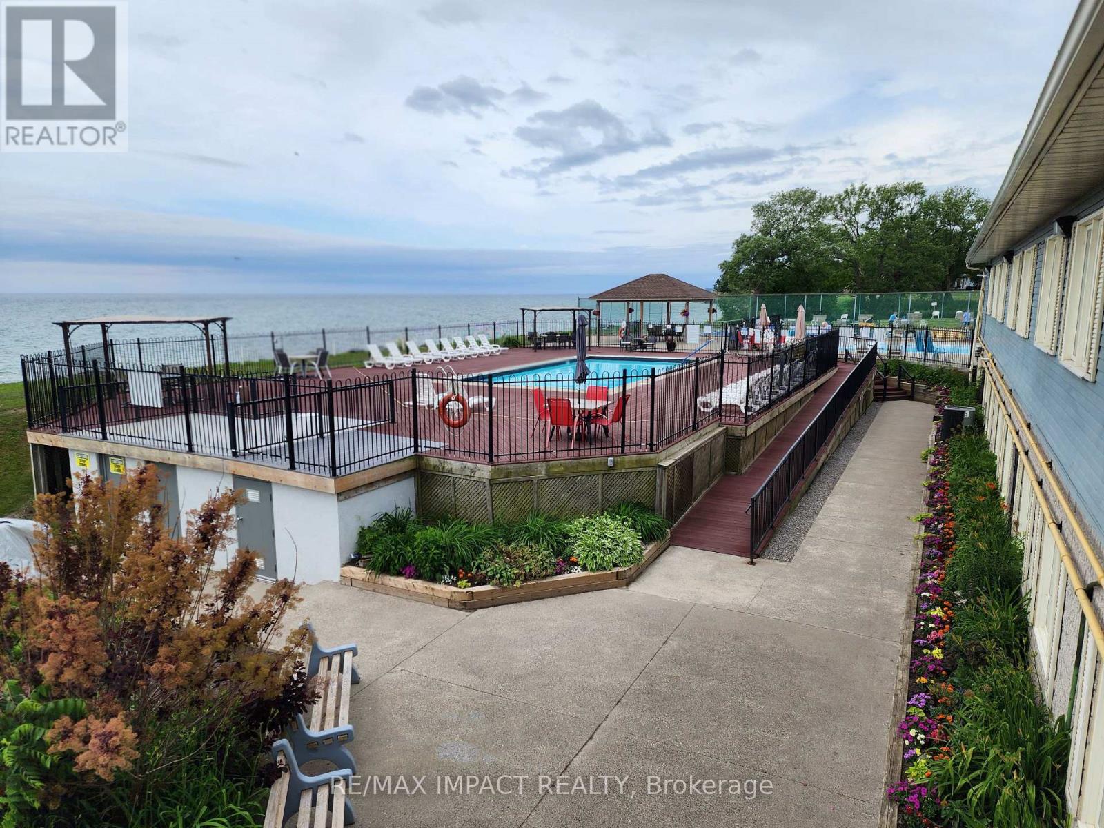 4 Champlain Court, Clarington (Newcastle), Ontario  L1B 1A5 - Photo 37 - E12564514