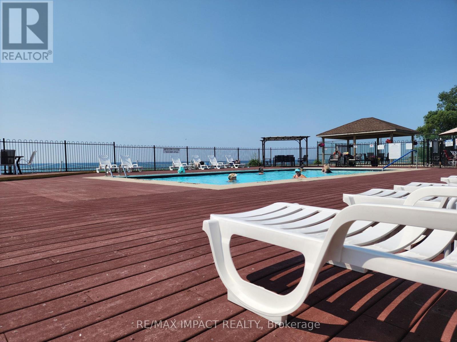 4 Champlain Court, Clarington (Newcastle), Ontario  L1B 1A5 - Photo 40 - E12564514