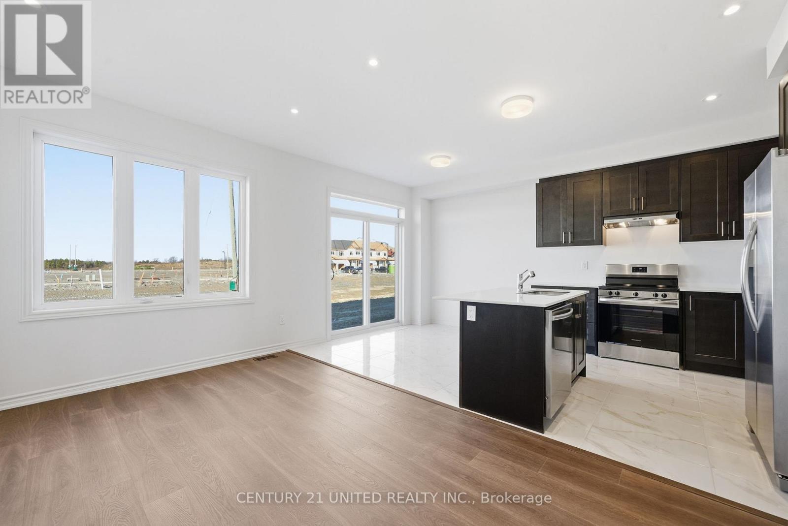 132 Sanderson Drive, Kawartha Lakes (Lindsay), Ontario  K9V 0S7 - Photo 17 - X12564488