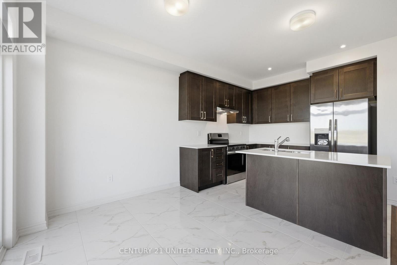 132 Sanderson Drive, Kawartha Lakes (Lindsay), Ontario  K9V 0S7 - Photo 22 - X12564488