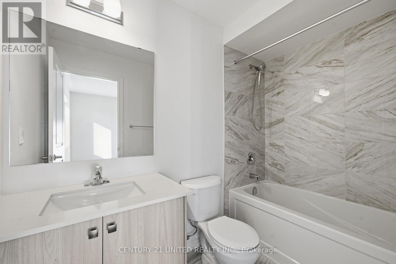 132 Sanderson Drive, Kawartha Lakes (Lindsay), Ontario  K9V 0S7 - Photo 31 - X12564488