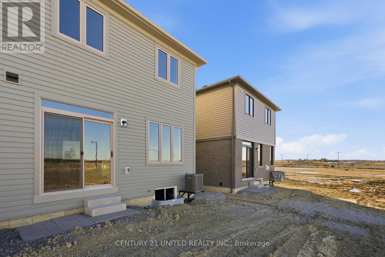 132 Sanderson Drive, Kawartha Lakes (Lindsay), Ontario  K9V 0S7 - Photo 50 - X12564488