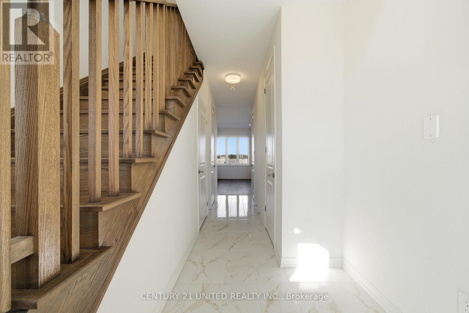 132 Sanderson Drive, Kawartha Lakes (Lindsay), Ontario  K9V 0S7 - Photo 6 - X12564488